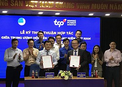 Ký kết Thỏa thuận hợp tác về việc triển khai phong trào "Tôi yêu Tổ quốc tôi"