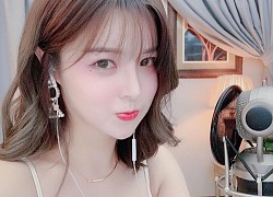 Nữ streamer bị cấm phát sóng vì sự cố "lộ ngực" nhưng vẫn được "người bí ẩn" donate hàng trăm triệu đồng