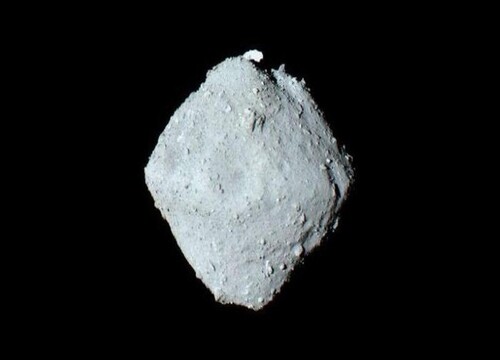 Tiểu hành tinh Ryugu là sản phẩm của va chạm vũ trụ