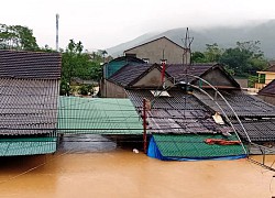 Bệnh viện phía tây Nghệ An 'chạy' lụt