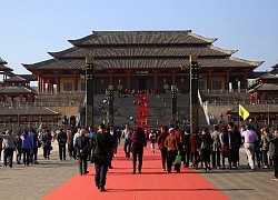 Công ty phim ảnh ở Hoành Điếm lâm cảnh nợ nần