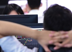 Giao dịch chứng khoán: Đừng để tiền trôi theo sóng nhỏ