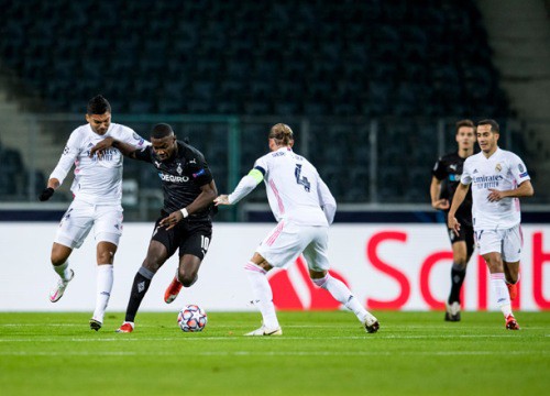 Kết quả bóng đá Cúp C1 Monchengladbach - Real Madrid: Thoát hiểm ngoạn mục, vỡ òa phút chót