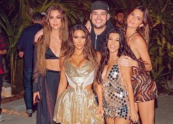 Kim Kardashian bị chỉ trích giả tạo và khoe khoang
