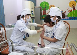 Làm gì để tránh tai biến sau tiêm vaccine?