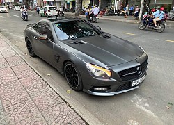 Xe hiếm Mercedes SL 350 AMG bán lại 3,3 tỉ đồng tại Việt Nam