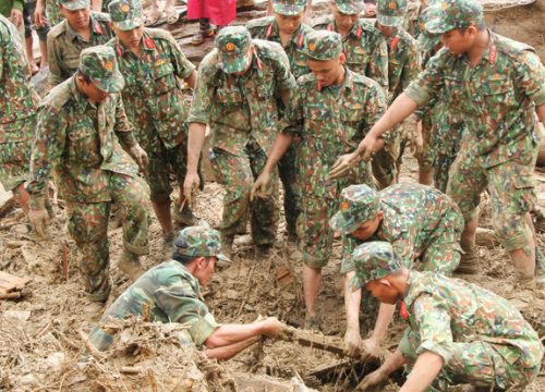 14 người mất tích ở Trà Leng: Đào xới hết khu sạt lở nhưng không tìm thấy ai