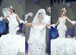 Catwalk cùng váy bó gối nặng hơn 30kg - Siêu mẫu Võ Hoàng Yến vẫn thần thái ngút ngàn