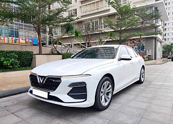 Chạy 7.000km vừa tới kỳ bảo dưỡng lần đầu, VinFast Lux A2.0 được bán lại với giá còn 940 triệu đồng