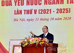 Ngành Tài chính tôn vinh các gương thi đua điển hình