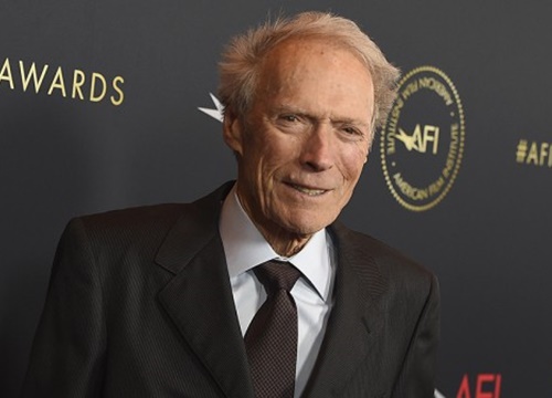 Clint Eastwood tiếp tục đóng phim ở tuổi 90