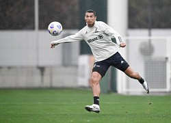 HLV Andrea Pirlo: "Cristiano Ronaldo đi tập sớm nhất và ra về muộn nhất"