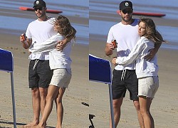 Liam Hemsworth âu yếm bạn gái trước mặt 'nhân chứng' tình yêu của anh và vợ cũ Miley Cyrus