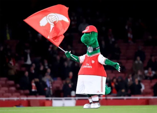 Mascot của Arsenal bị mất việc vì Covid-19