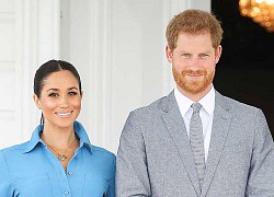 Meghan Markle lần đầu tiên xuất hiện sau thất bại trong vụ kiện tai tiếng nhưng lại làm phật lòng dân mạng, trong khi hoàng gia Anh đón tin vui