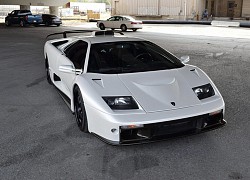 Ngắm siêu bò Lamborghini Diablo gần 30 năm tuổi vẫn đẹp long lanh