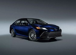 Toyota Camry 2021 chốt giá hơn 600 triệu, chờ ngày về Việt Nam