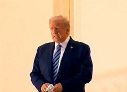 Trump dường như 'gắng gượng, nén đau' khi phát biểu