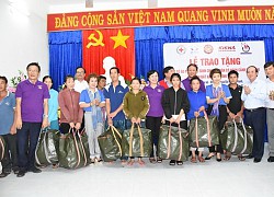 3.500 bộ phao cứu sinh tặng ngư dân miền Trung và chiến sĩ nhà giàn DK1