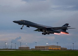 B-1B Lancer bay xuyên qua Bắc Cực tập trận