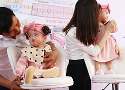 Những khoảnh khắc &#8216;cưng xỉu&#8217; của Trúc Nhi &#8211; Diệu Nhi trong ngày xuất viện: Vừa vỗ tay xong lại&#8230; ngáp dài