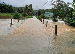 Học sinh toàn tỉnh Thừa Thiên Huế nghỉ học để tránh lũ