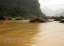 Miền Trung có mưa rất to, Quảng Bình-Quảng Nam ngập lụt sâu