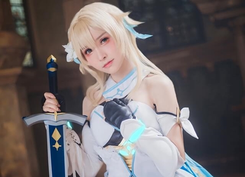 "Nóng bỏng tay" với bộ ảnh cosplay Lumine trong Genshin Impact - Game thế giới mở hot nhất hiện nay