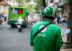 Tài xế Grab bị khách cướp xe trắng trợn lúc 1 giờ sáng - camera an ninh "bóc" khoảnh khắc then chốt