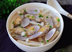 Vợ nấu canh ngao nấm ngọt thanh lại giàu dinh dưỡng cho ngày gió mùa, chồng yêu chỉ có thích mê