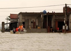 Áp thấp nhiệt đới có khả năng mạnh lên thành bão, miền Trung mưa lớn