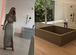 Chuyên gia thiết kế tiết lộ giá phòng tắm của gia đình Kim Kardashian, chỉ 4 món đồ đơn giản nhưng giá trị lên tới gần 2 tỷ đồng