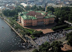 Lướt sóng giữa lòng Saint Petersburg