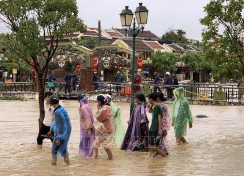 Mưa lũ ở Quảng Nam kéo dài gây thiệt hại nhiều tài sản