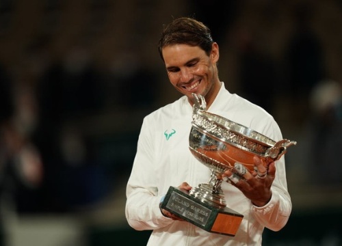 Rafael Nadal: "Chia sẻ kỷ lục với Federer mang ý nghĩa rất lớn"