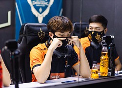 Team Flash chiến thắng nhờ CERBERUS Esports "tự hủy", người hâm mộ vẫn đau đáu nhiều nỗi lo cho nhà ĐKVĐ