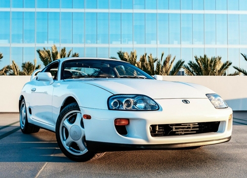 Toyota Supra 1994 được rao bán với giá 175.000 USD