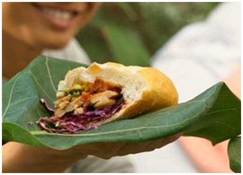 Bánh mì gà kẹp bơ dễ làm