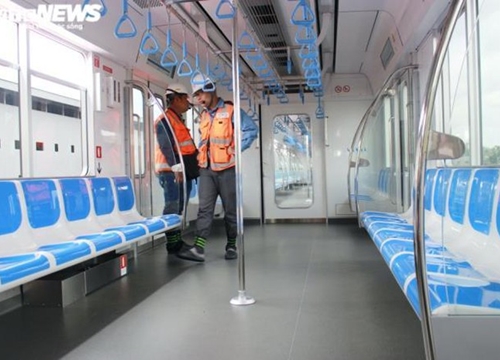 Bên trong tàu metro số 1 ở TP.HCM