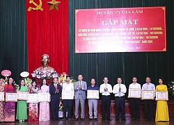 Huyện ủy Gia Lâm gặp mặt kỷ niệm ngày truyền thống ngành Tổ chức, Dân vận