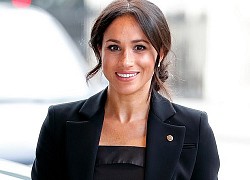 Meghan Markle diện áo hai dây gợi cảm trong lần xuất hiện mới nhất, nhắc khéo về quyết định rời hoàng gia còn Công nương Kate bị chê bắt chước em dâu