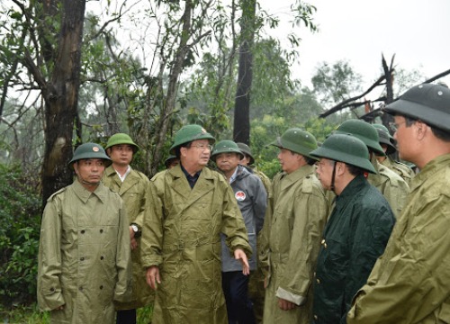 Phó thủ tướng: Huy động mọi lực lượng, phương tiện cần thiết để cứu hộ cứu nạn