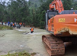 Sạt lở thủy điện Rào Trăng 3: Đưa 3 thi thể công nhân ra ngoài, chưa liên lạc được 13 cán bộ chiến sĩ