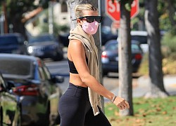 Sofia Richie một mình đến lớp học yoga sau khi chia tay bạn trai