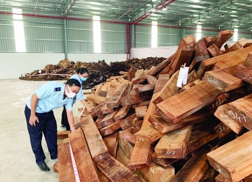 TP Hồ Chí Minh chặn hàng lậu cuối năm