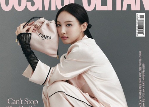 Đỉnh như Nayeon (TWICE), mặc đồ ngủ lên bìa Cosmopolitan Hàn vẫn được khen tới tấp