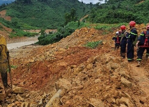 Nén đau thương, khẩn trương mở đường vào Rào Trăng 3 cứu công nhân bị nạn