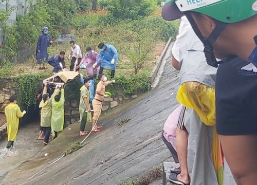 Phát hiện thi thể trong cống thoát nước