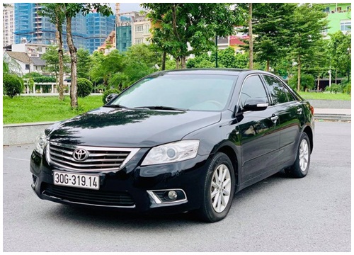 Toyota Camry 10 năm tuổi, lựa chọn 'ăn chắc mặc bền'