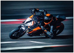 Ducati Streetfighter V4 vs KTM 1290 Super Duke R: Đâu là sự khác biệt của những &#8220;ông vua&#8221;?